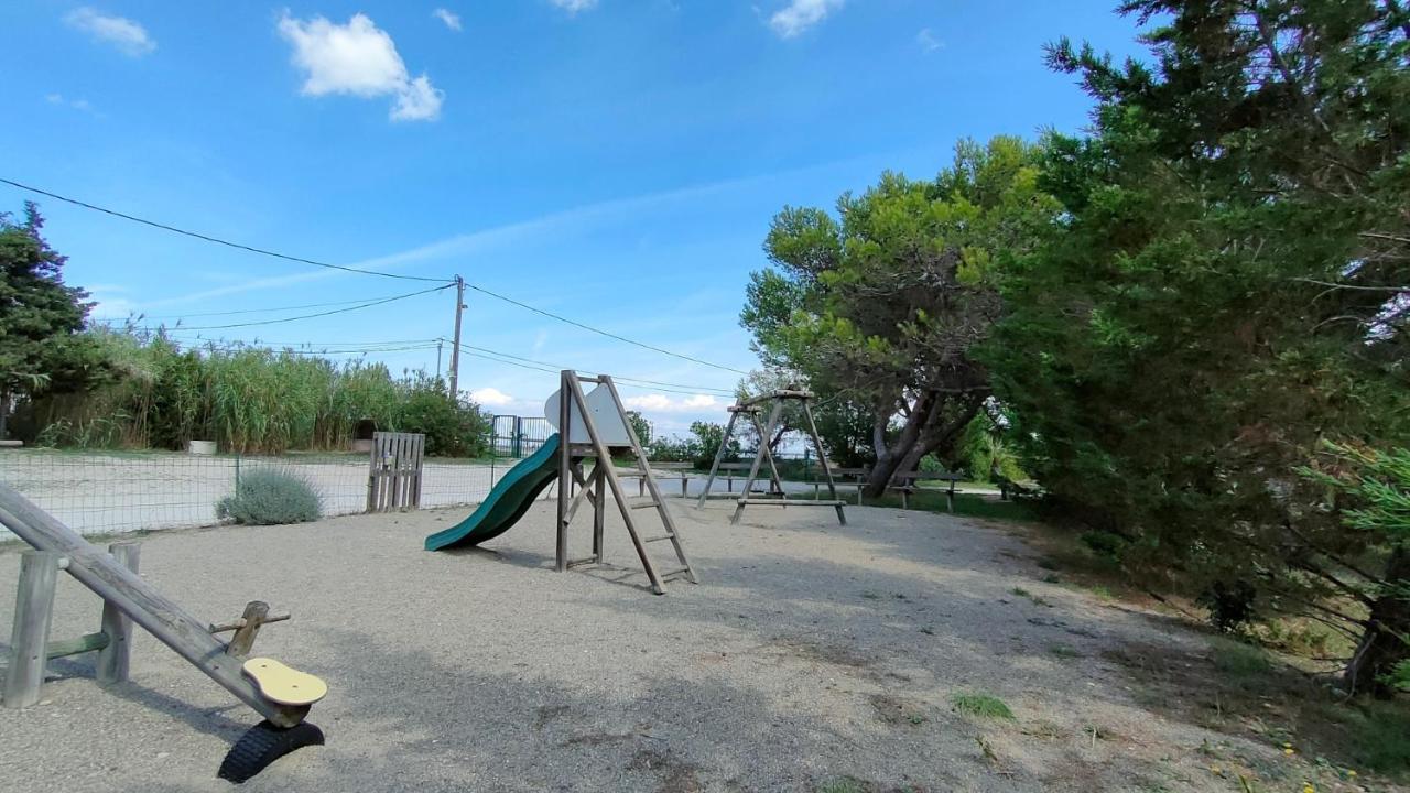 Camping Tikayan Felix De La Bastide Saint-Mitre-les-Remparts Exterior photo